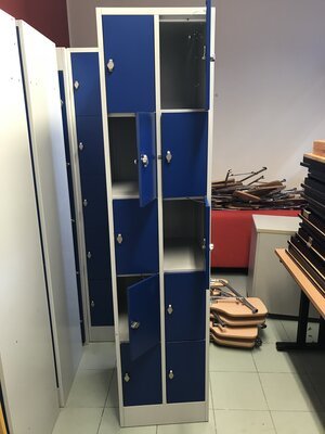 1. Container mit Spenden für Guinea – Aufnahme 1